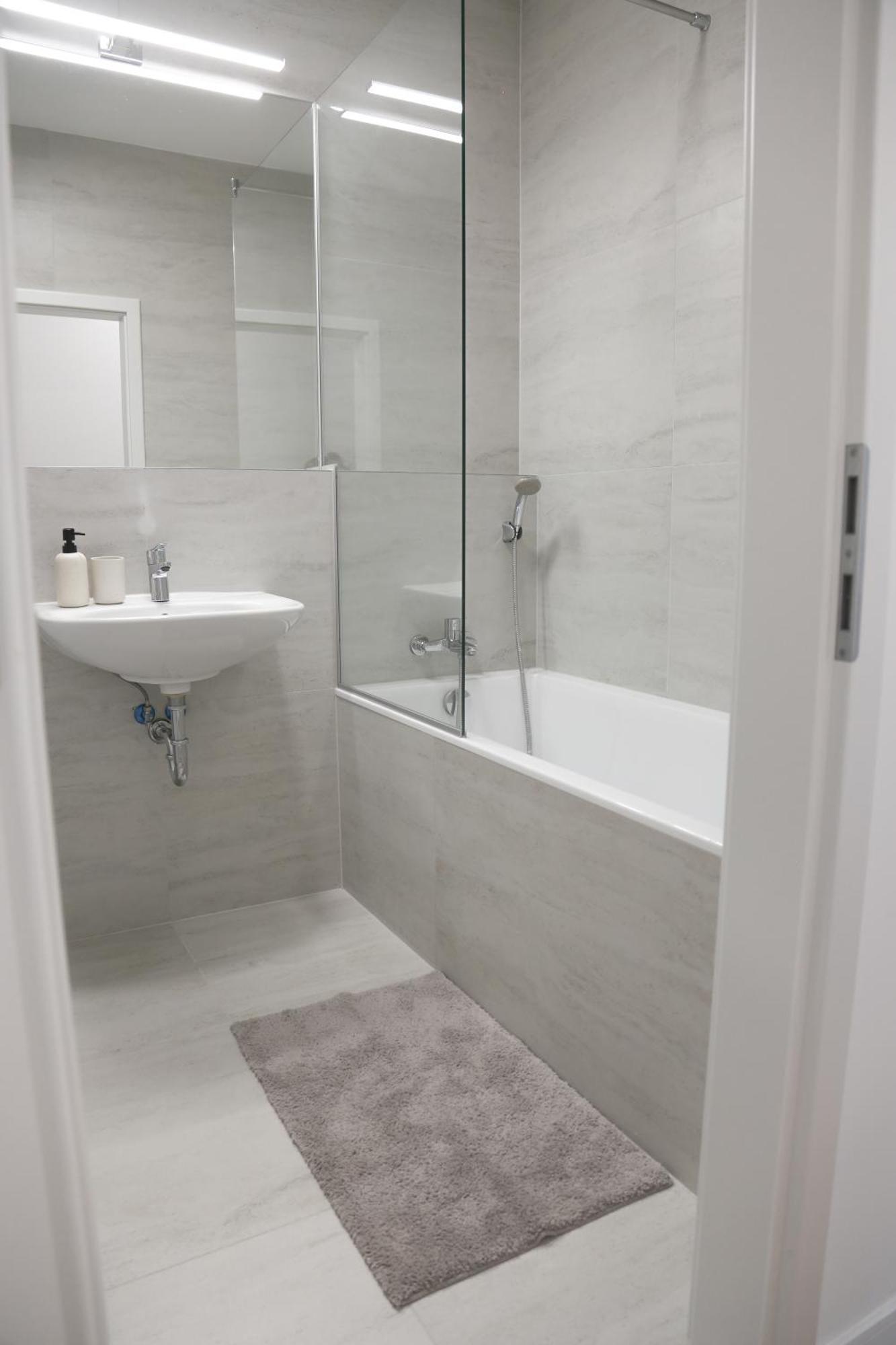 Kesselbauer Bratislava - Luxury Apartment With Free Parking 외부 사진